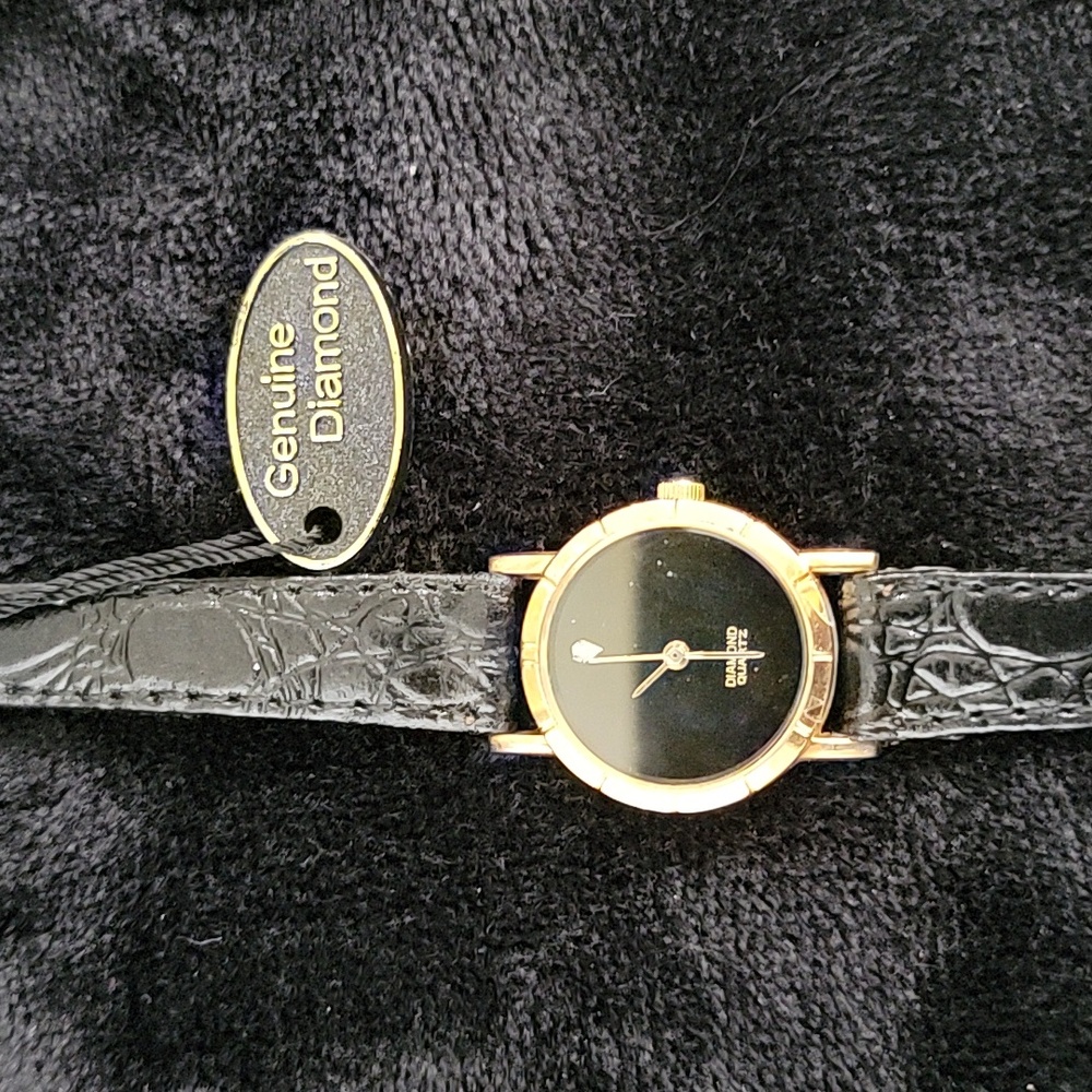 New Diamond quartz watch
